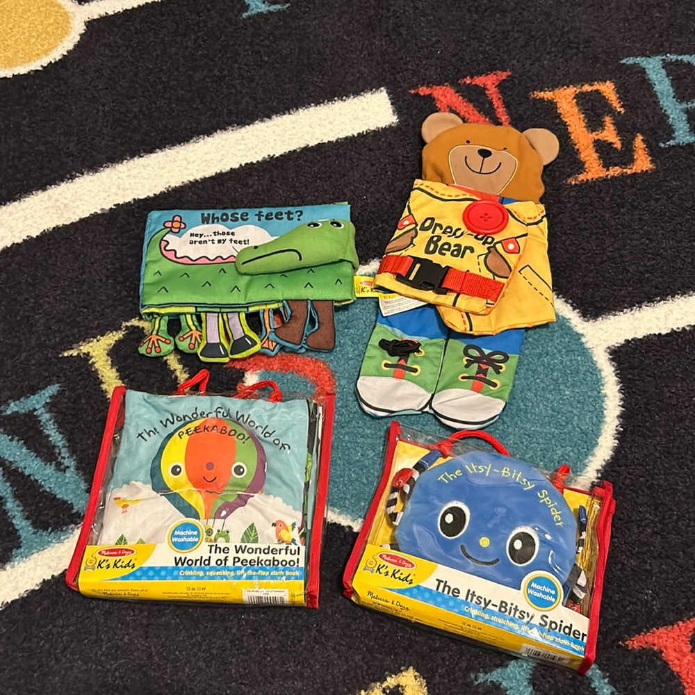 4 Melissa and Doug Soft Toys Crinkle Books Itsy-Bitsy Spider Dress Up Bear